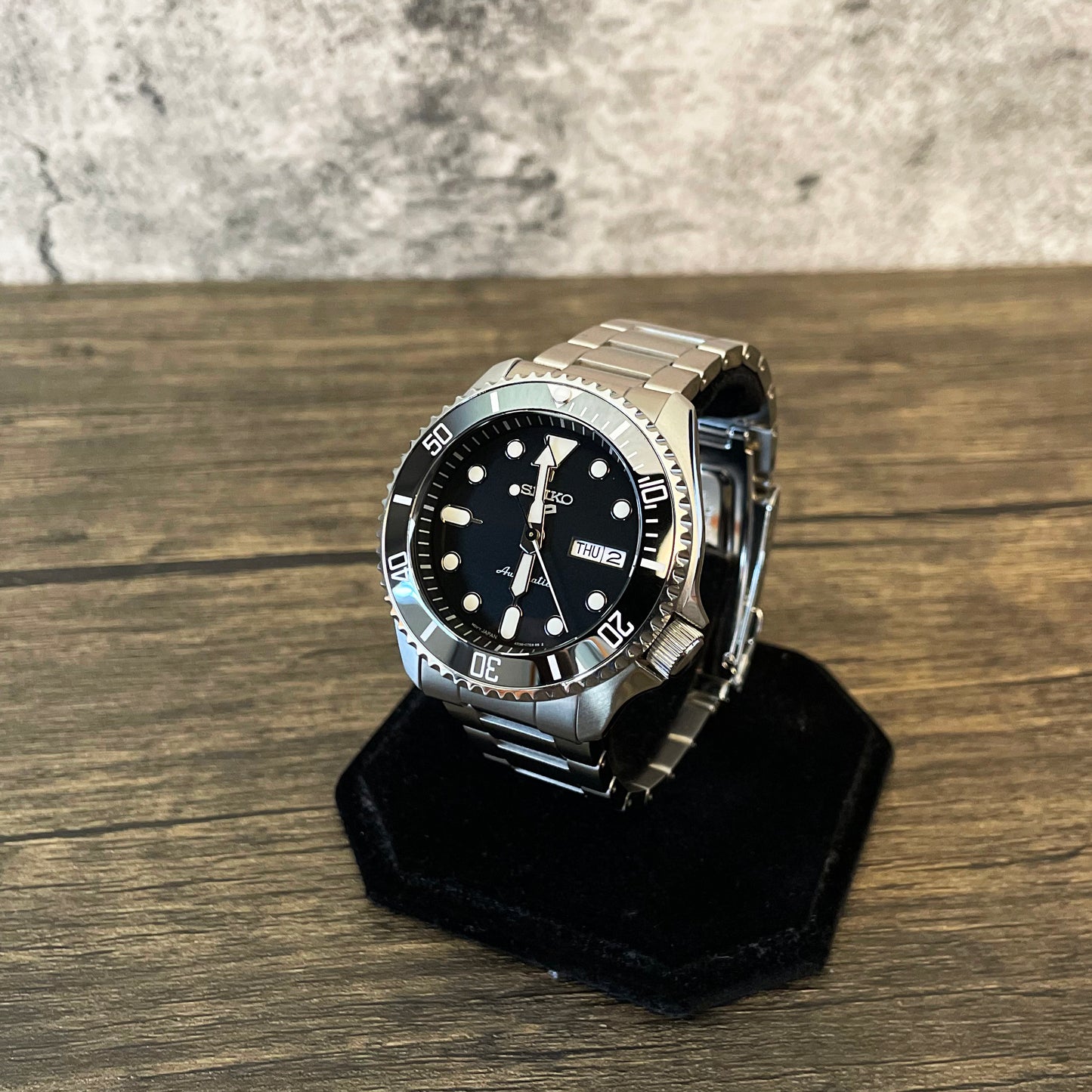 42mm Black Genuine Seiko 5 5KX Sport Mod Sub Style Diver w/ 4R36 Movement Seiko Mod Watch SKX - Left