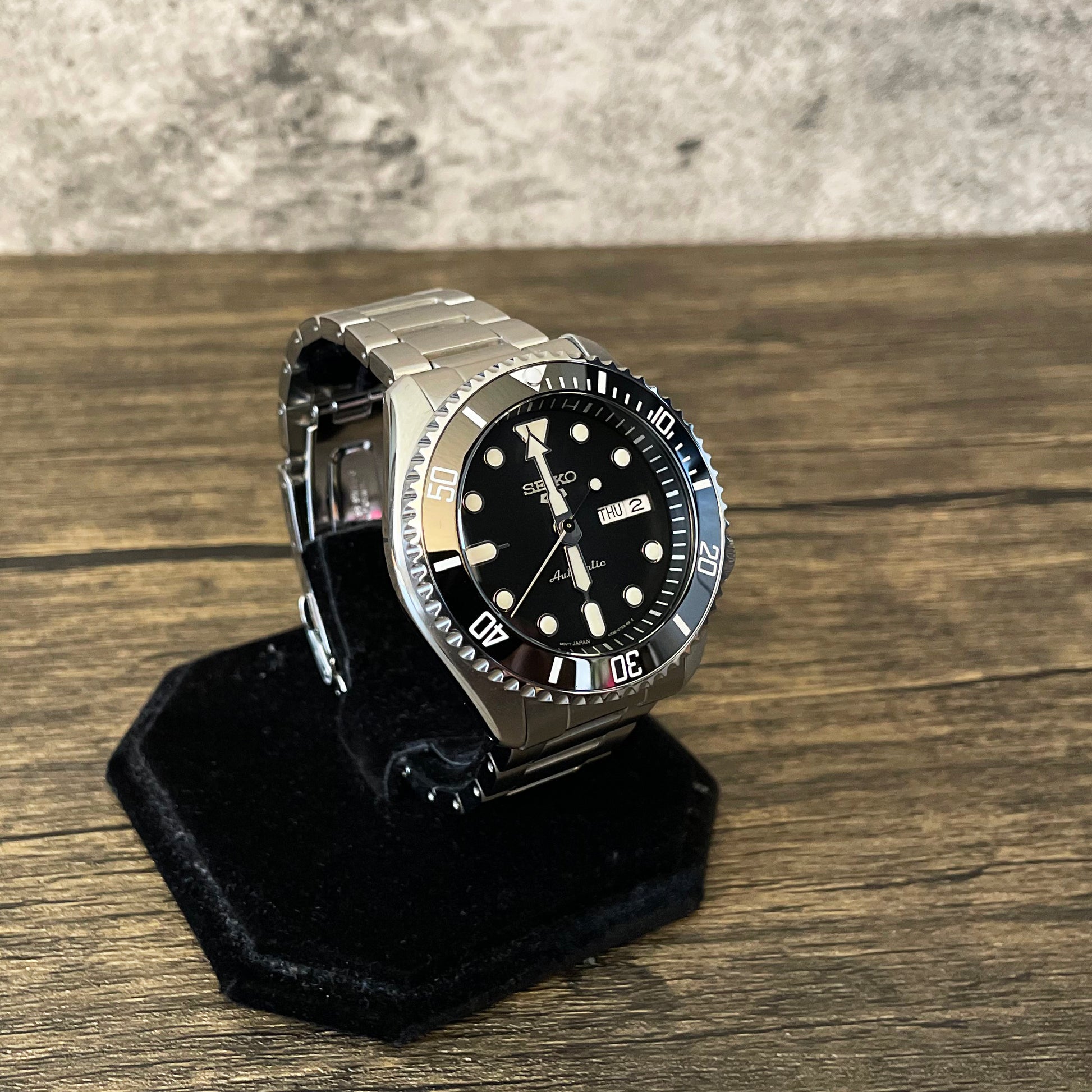 42mm Black Genuine Seiko 5 5KX Sport Mod Sub Style Diver w/ 4R36 Movement Seiko Mod Watch SKX - Right