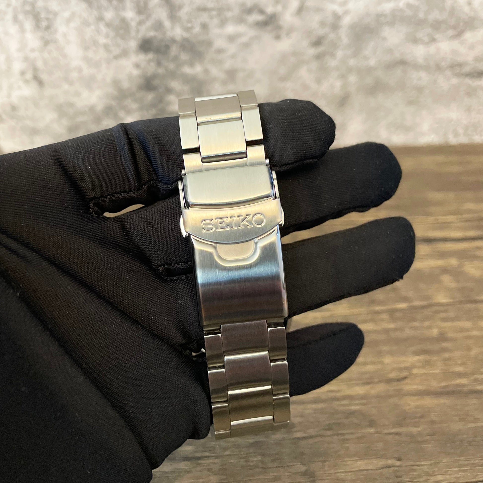 42mm Green Kermit Genuine Seiko 5 5KX Sport Mod Sub Style Diver w/ 4R36 Movement Seiko Mod Watch - Clasp