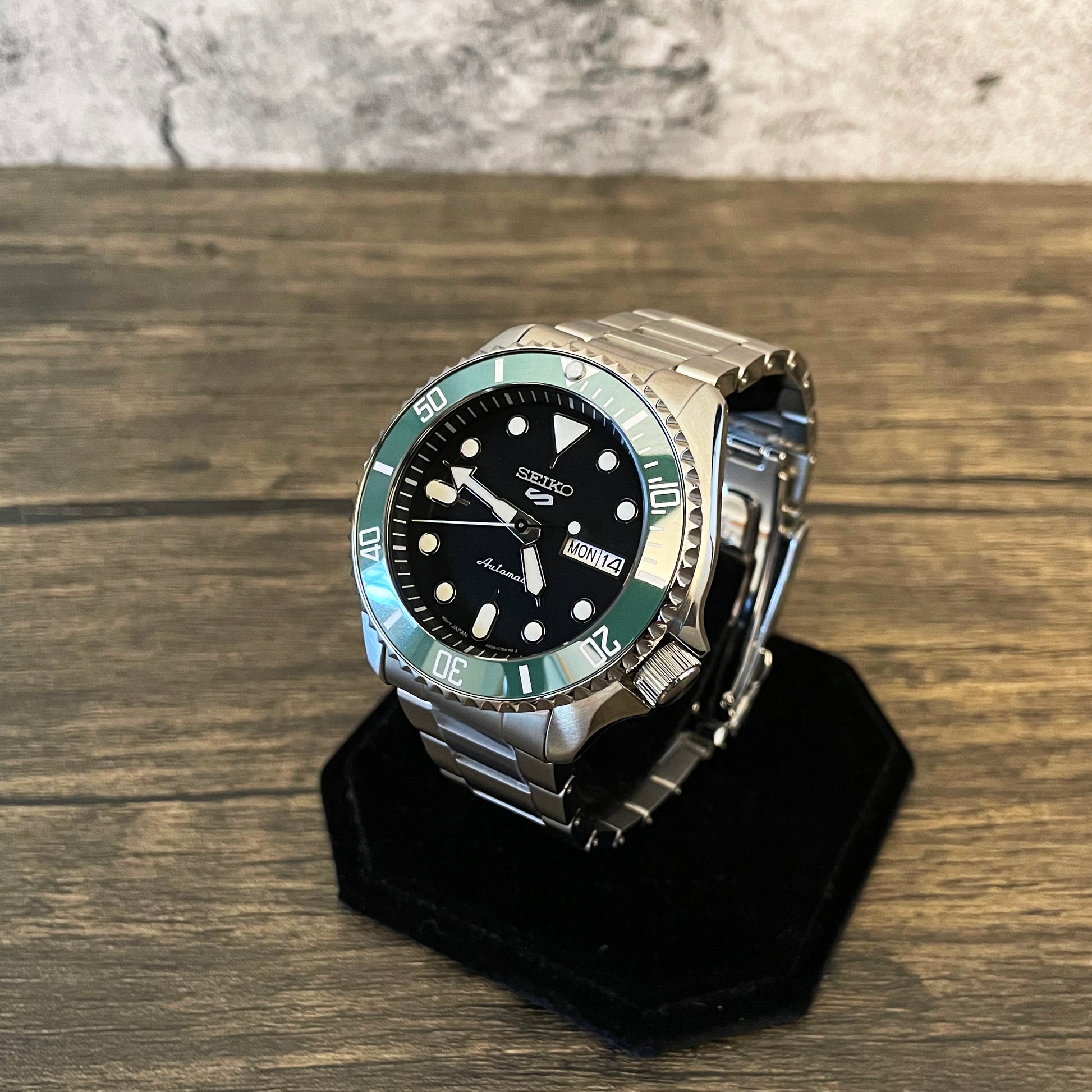 42mm Green Kermit Genuine Seiko 5 5KX Sport Mod Sub Style Diver w/ 4R36 Movement Seiko Mod Watch - Left