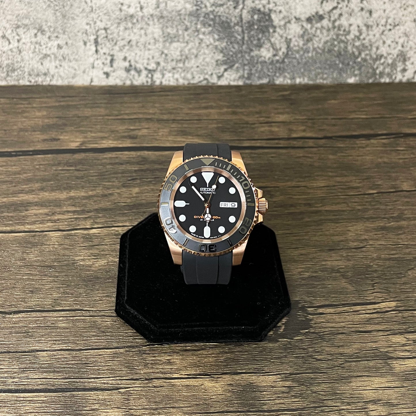40mm Rose Gold Yacht Sub Style Diver Mod w/ OEM Dial Seiko NH36 Movement Mod Watch SKX - Front