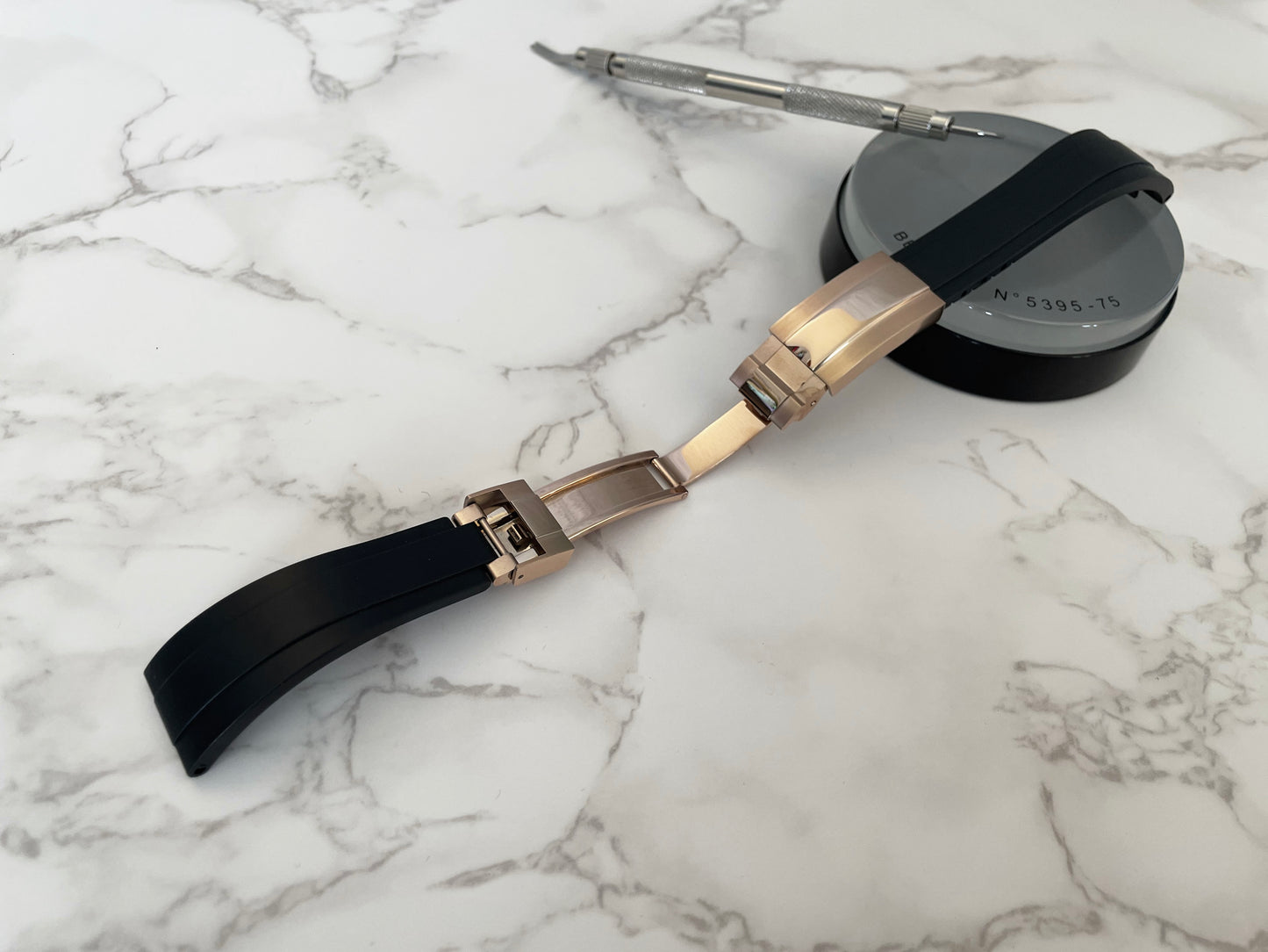 20mm Black Rubber Strap w/ Rose Gold Clasp for 40mm Sub Mod Case