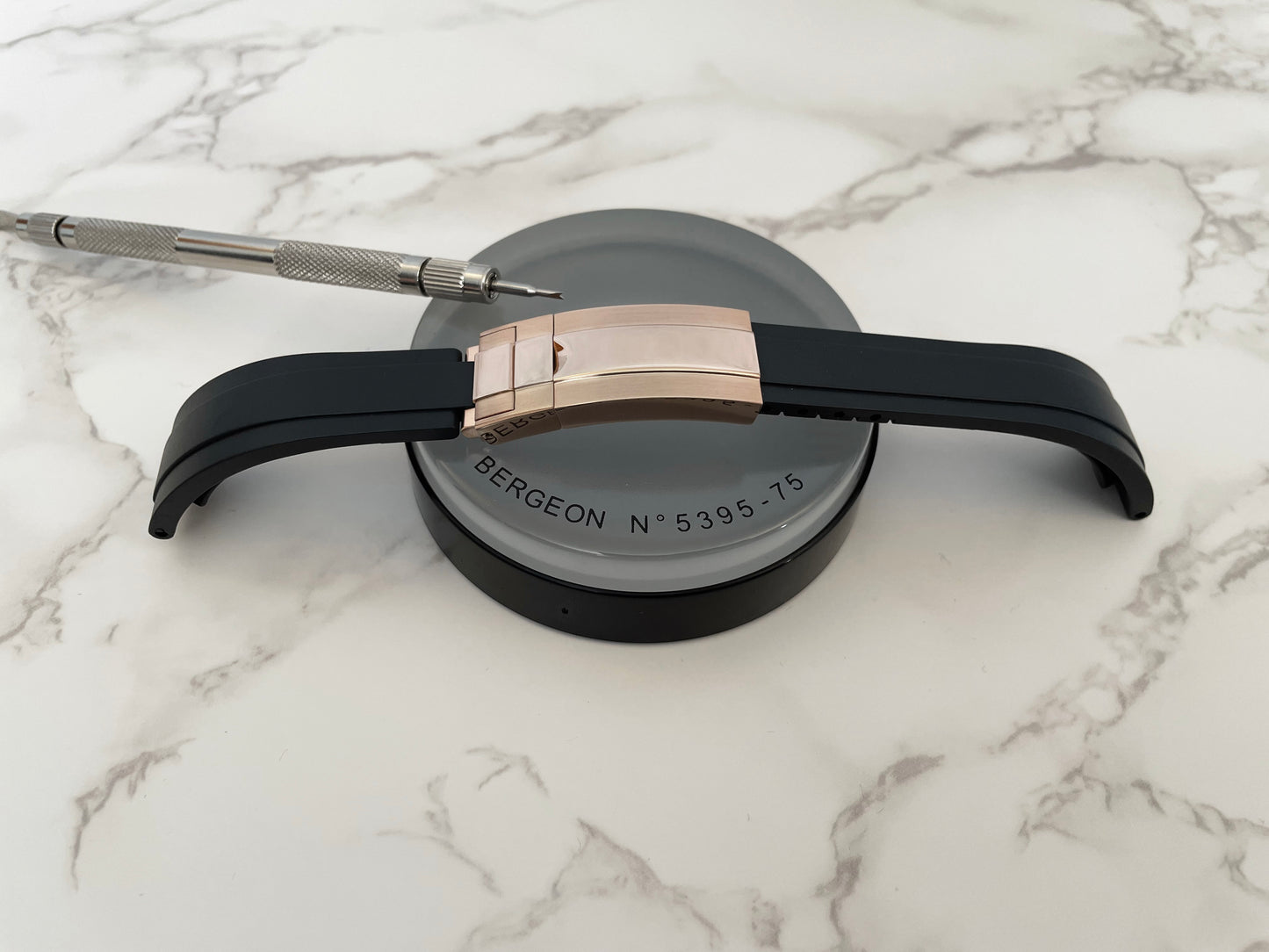 20mm Black Rubber Strap w/ Rose Gold Clasp for 40mm Sub Mod Case