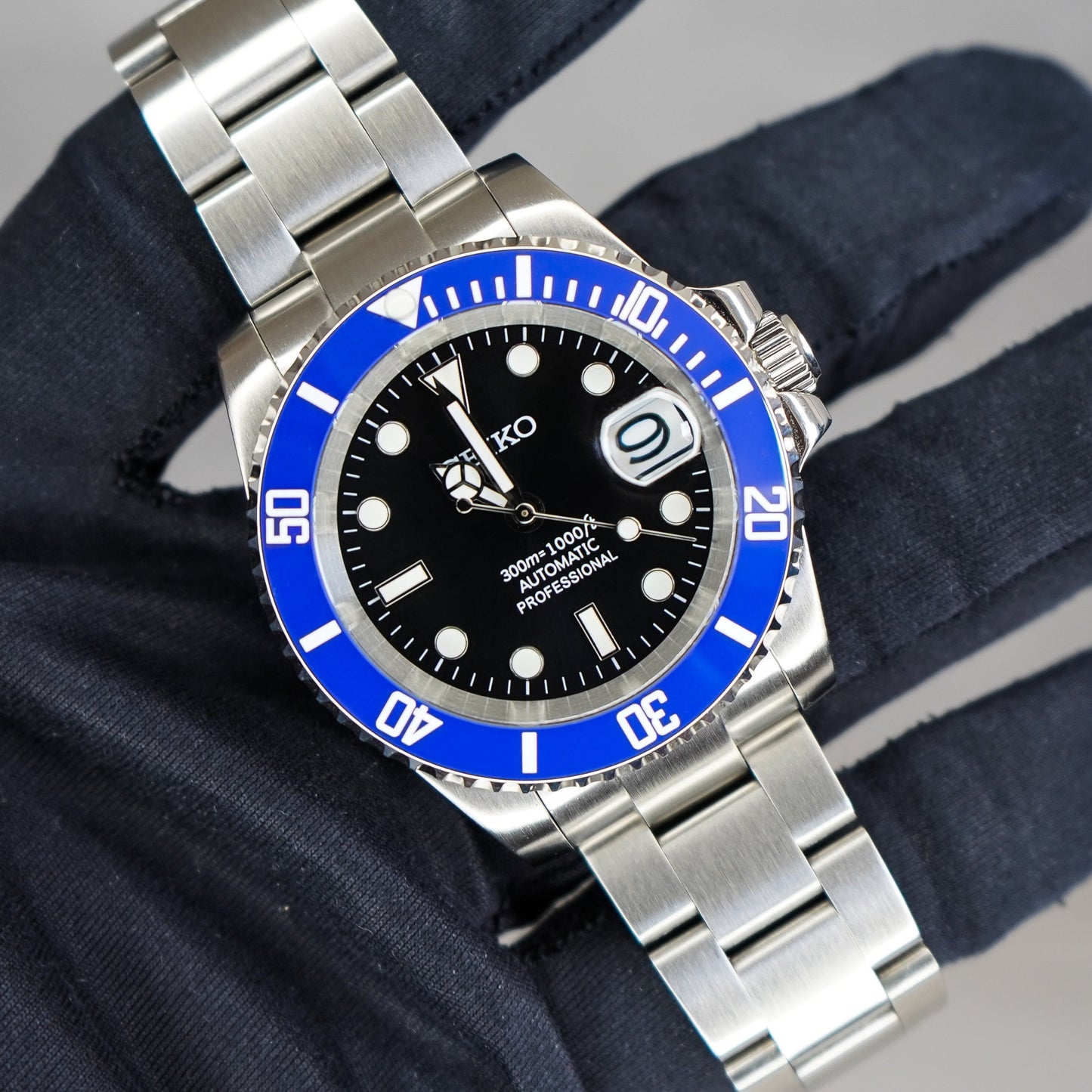 40mm Smurf Black Dial Sub Style Diver w/ Custom Seiko NH35 Movement Seiko Mod Watch - Main