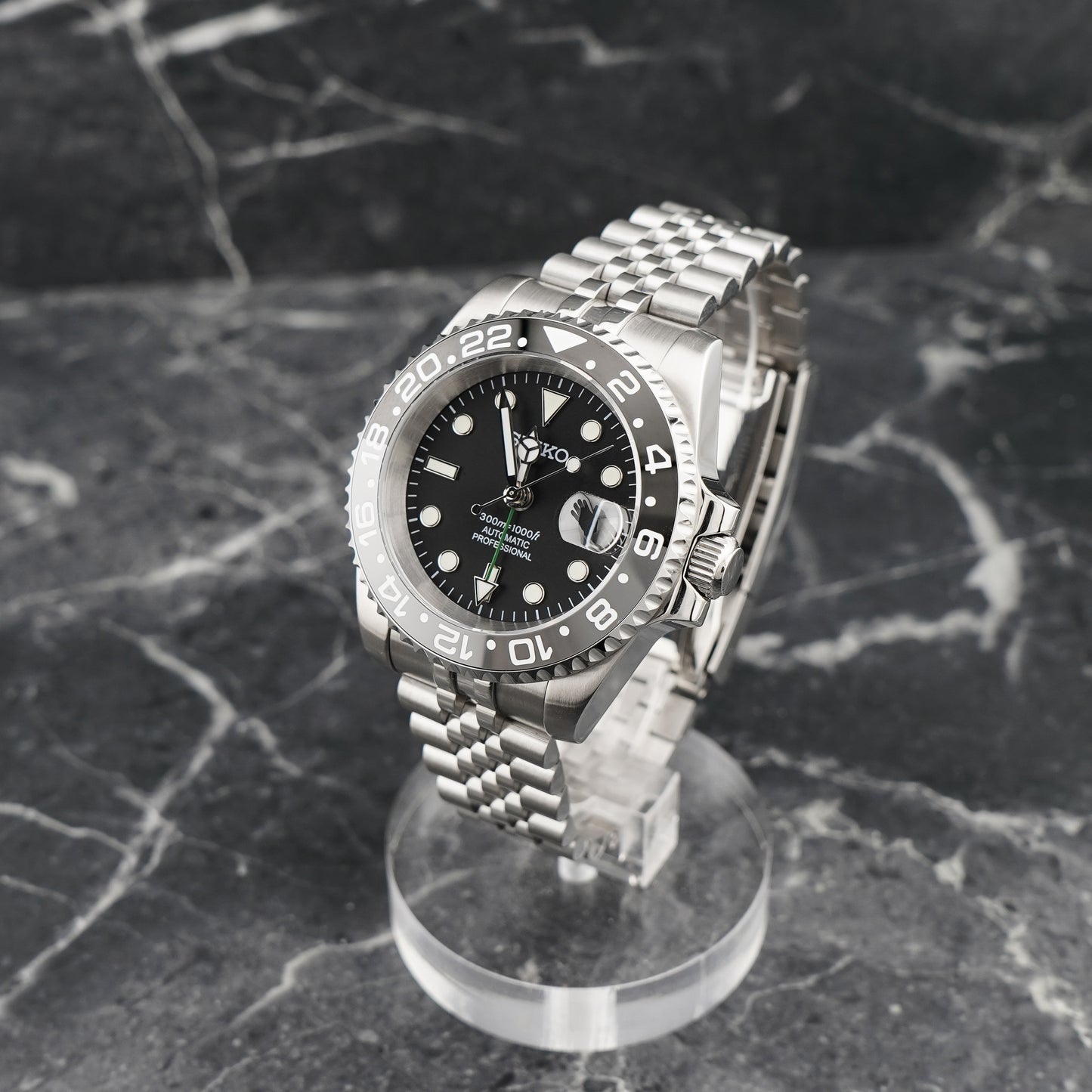 40mm Bruce Wayne GMT Black Dial Sub Style Diver Custom w/ Seiko NH34 GMT Movement Mod Watch SKX