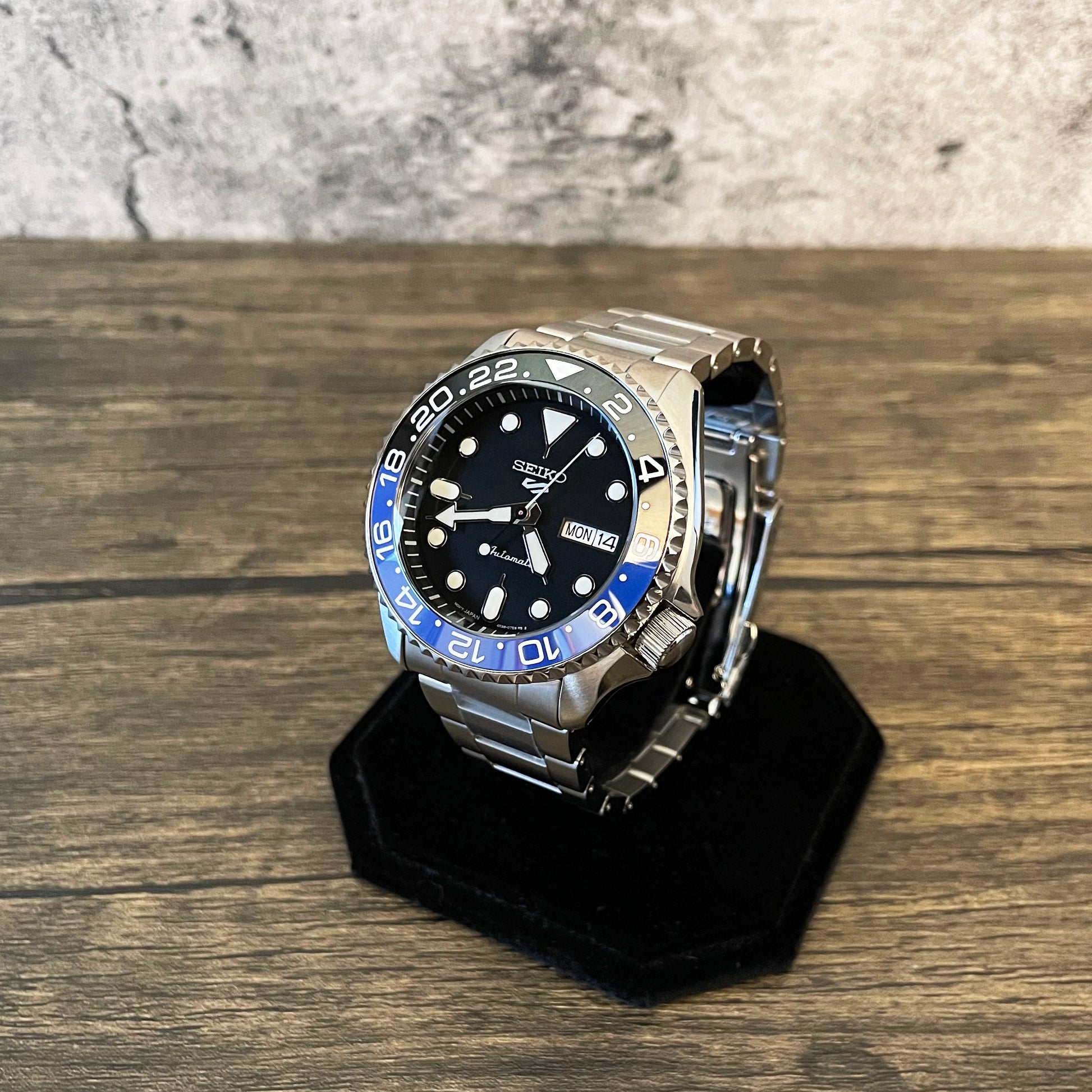 42mm Seiko 5 Sport Mod SRPD55 Batman GMT Sub Style Diver Custom Build w/ 4R36 Movement Watch SKX - Left