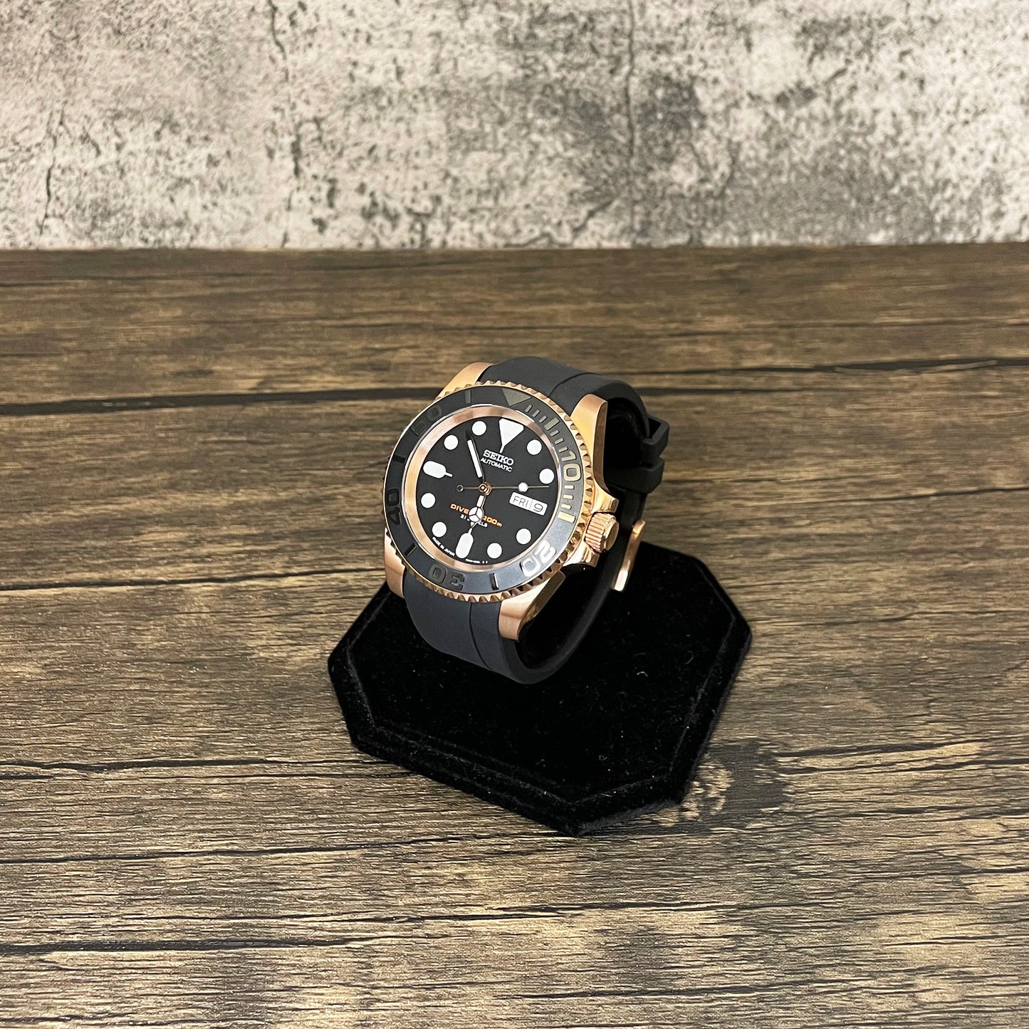 40mm Rose Gold Yacht Sub Style Diver Mod w/ OEM Dial Seiko NH36 Movement Mod Watch SKX - Left